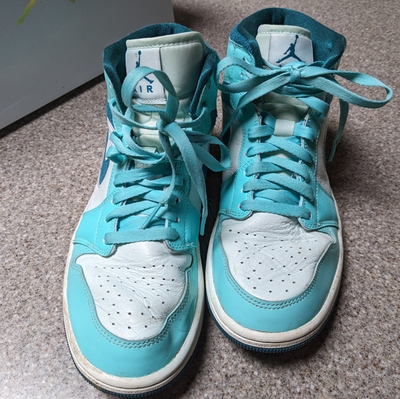 Air Jordan 1 mid, with box - Picture 3 of 7
